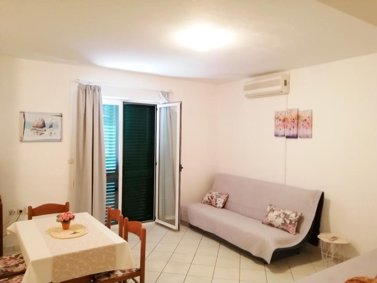 Apartments Ria Baška Voda Εξωτερικό φωτογραφία