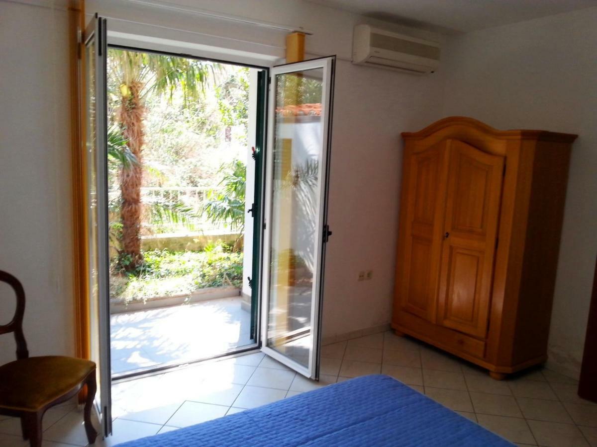 Apartments Ria Baška Voda Εξωτερικό φωτογραφία